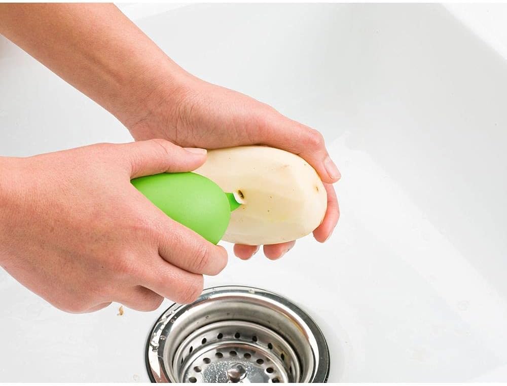 PREPWORKS Progressive Fruit Veggie Brush with 2 Bristle Strengths 1