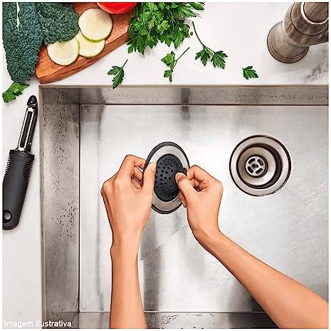 OXO Good Grips 2-in-1 Sink Strainer Stopper Black 1