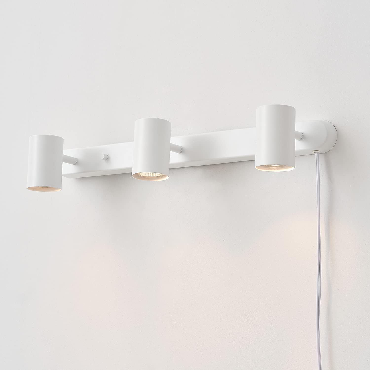 Globe Electric Dale 3-Light Track Lighting with Plug-In Design