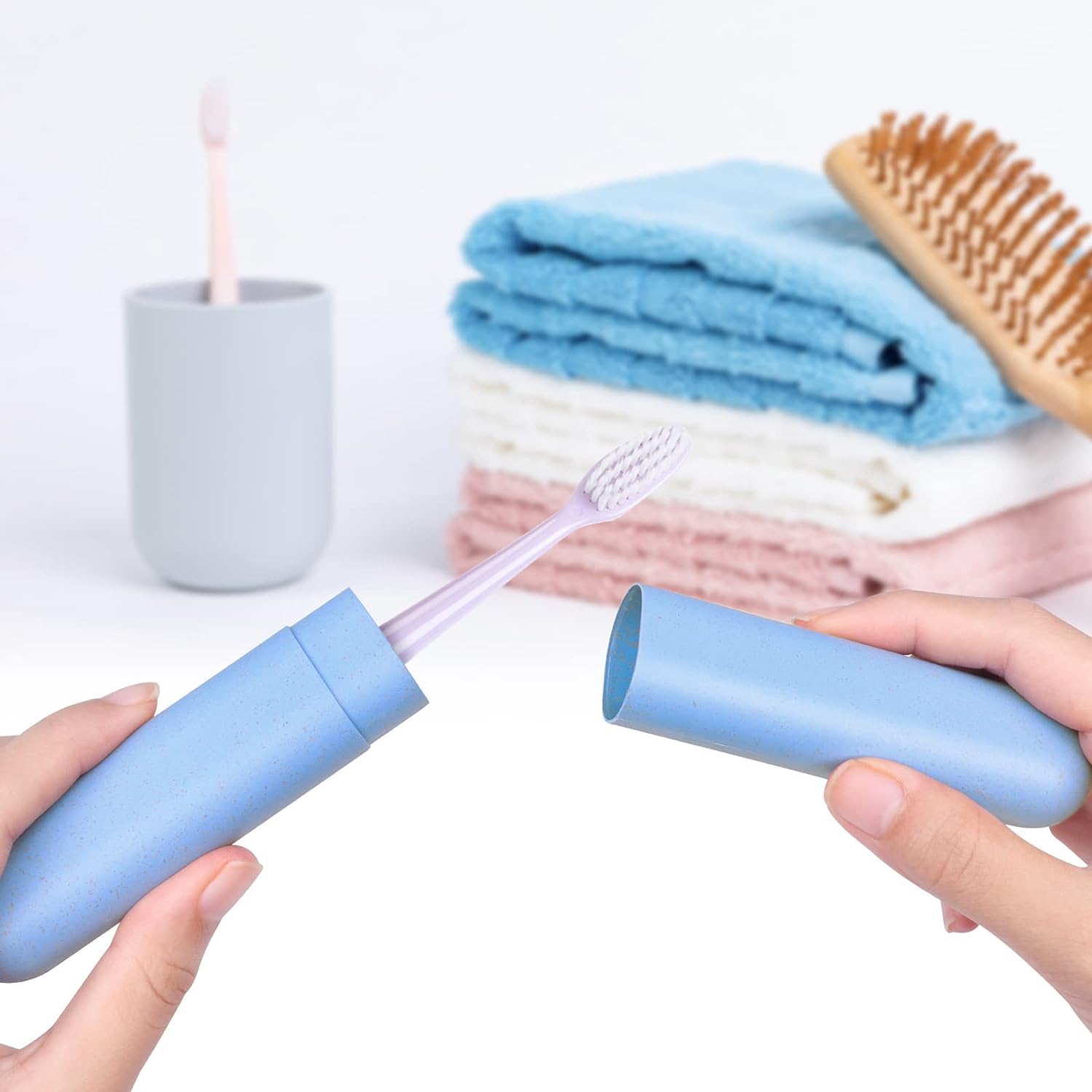 Hooqict 4 Pack Travel Toothbrush Cases