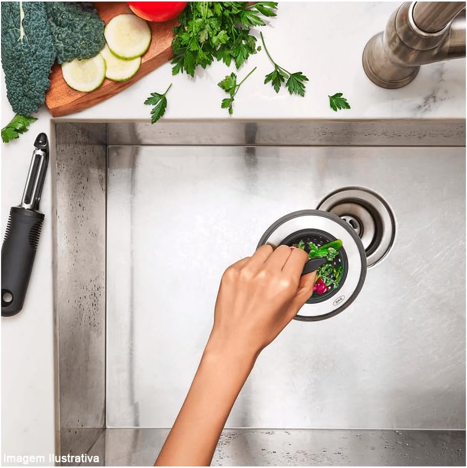 OXO Good Grips 2-in-1 Sink Strainer Stopper Black 1