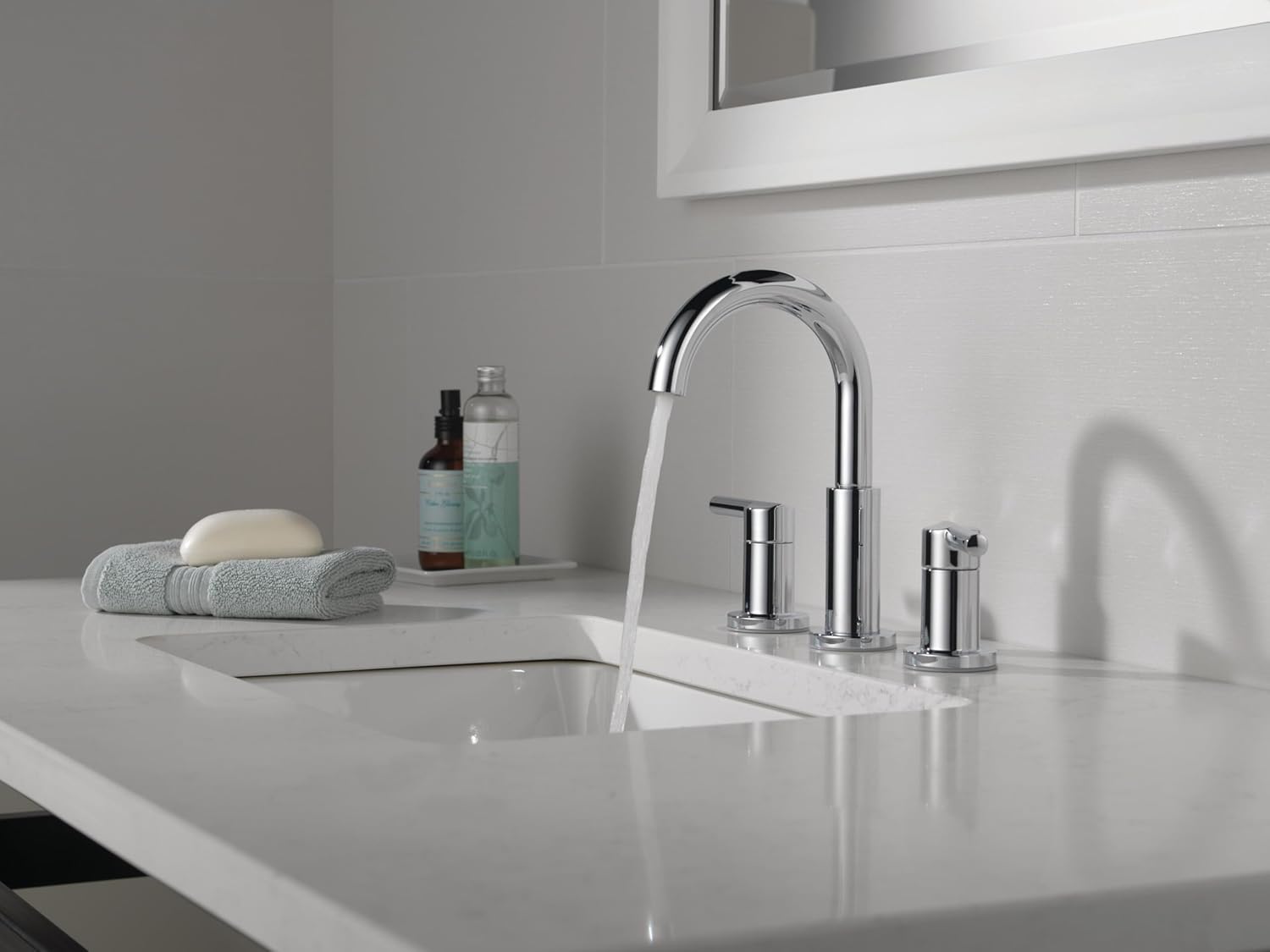 Delta Nicoli Widespread Bathroom Faucet 3 Hole Chrome 2 Handle