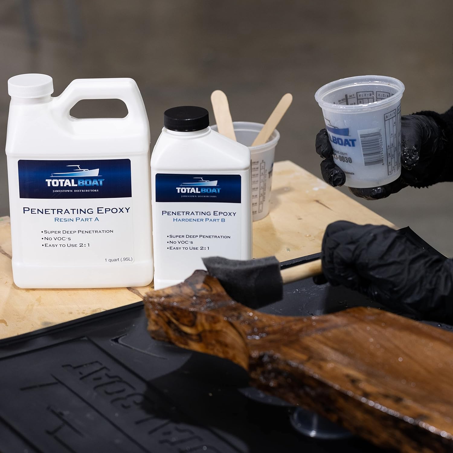 TotalBoat 403794 Clear Penetrating Epoxy Wood Sealer Stabilizer 1