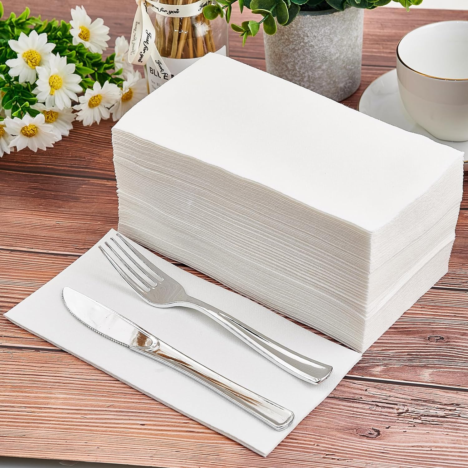 200 Pack Soft Cloth-Like Disposable Hand Towels