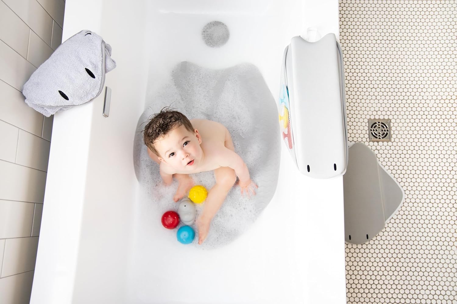 Ubbi Stingray Bath Mat for Baby Gray